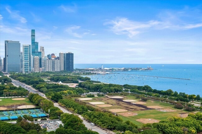 Foto del edificio - 1201 S Prairie Ave