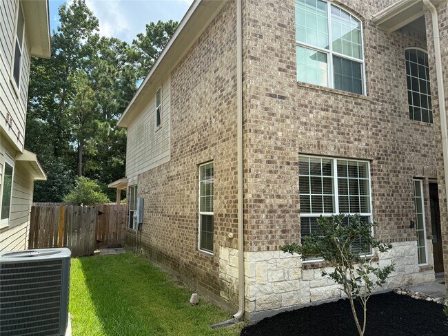Building Photo - 30606 Woodson Trace Dr