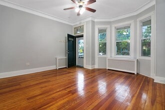 Building Photo - 304 24th St