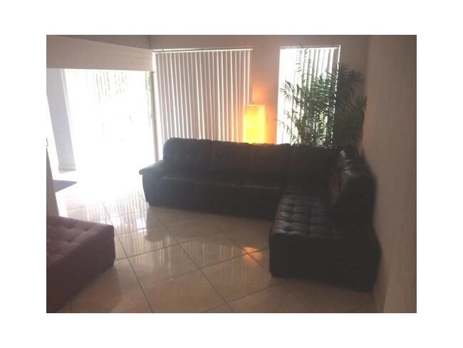 Building Photo - 11111 Biscayne Blvd