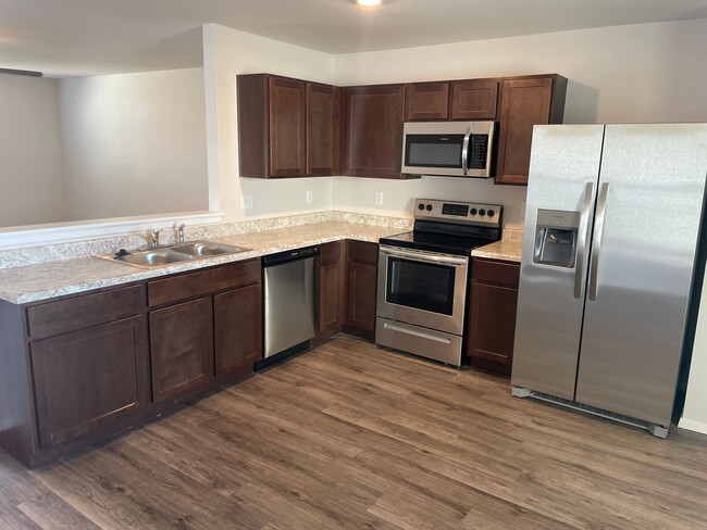 Building Photo - NEW Three Bedroom | Two Bath Home in Somerset