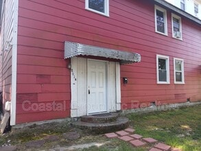 Building Photo - 861 W 48th St