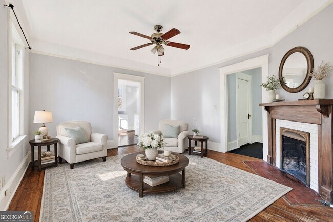 Photo - 300 Oxford Pl NE Apartment