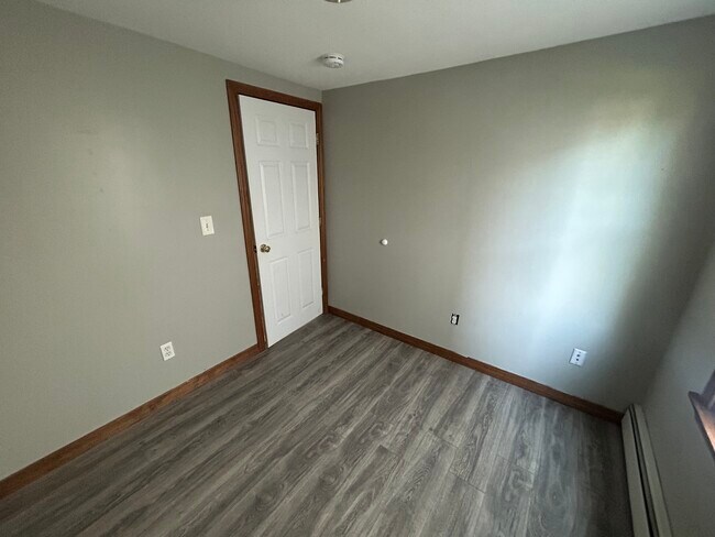 Bedroom 2 - 34 Maple St