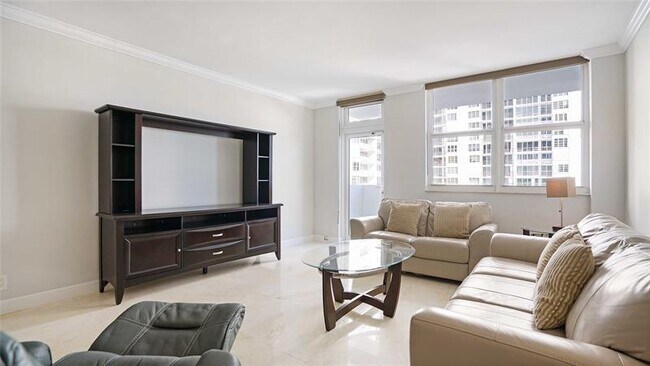 Foto del edificio - 4250 Galt Ocean Dr