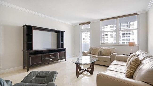 Building Photo - 4250 Galt Ocean Dr