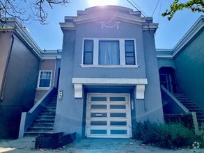 Building Photo - 1450 York St