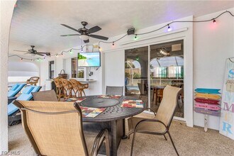 Building Photo - 428 SW 37th St