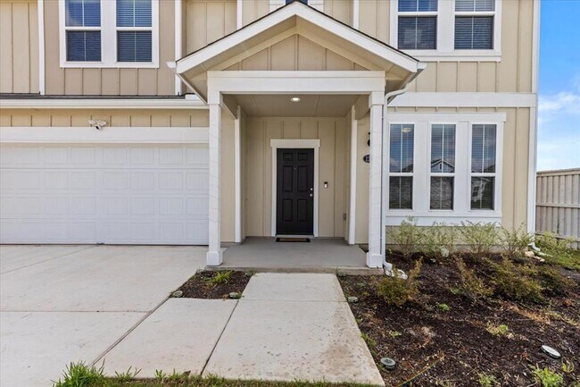 Building Photo - 1296 Teychas Dr