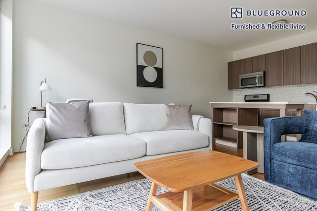 Foto del edificio - 340 E North Water St