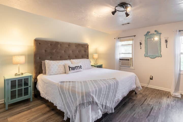 Foto principal - 2168 W 32nd St