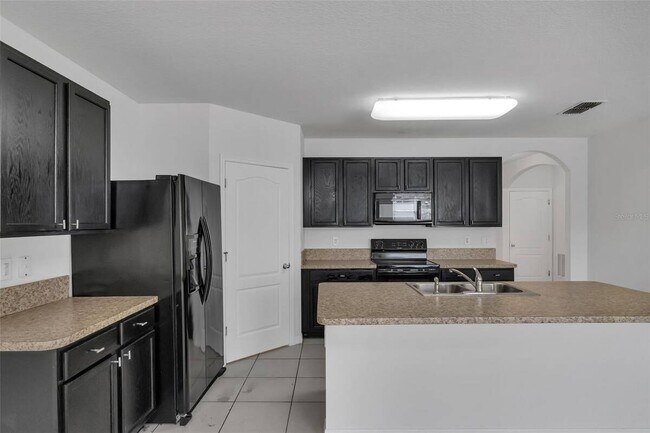 Foto del edificio - 1828 Partin Terrace Rd