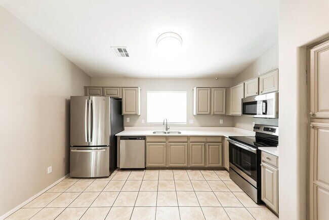 Building Photo - 1465 S 230th Dr