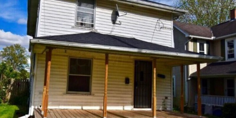 Primary Photo - Ballentine Ave 1