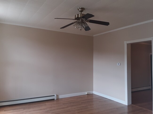 Foto del edificio - 4154 Murray Ave