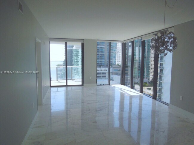 Foto del edificio - 1010 Brickell Ave