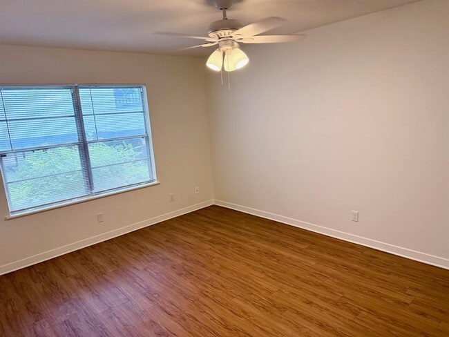 Foto del edificio - 2514 W 12th St