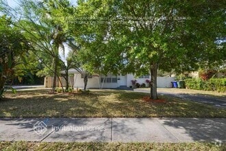 Building Photo - 3100 SW 20th Ct