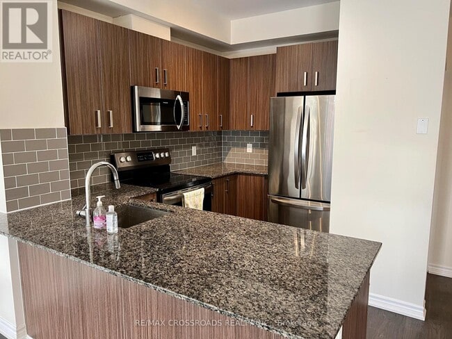 Photo du bâtiment - 11611 Yonge St