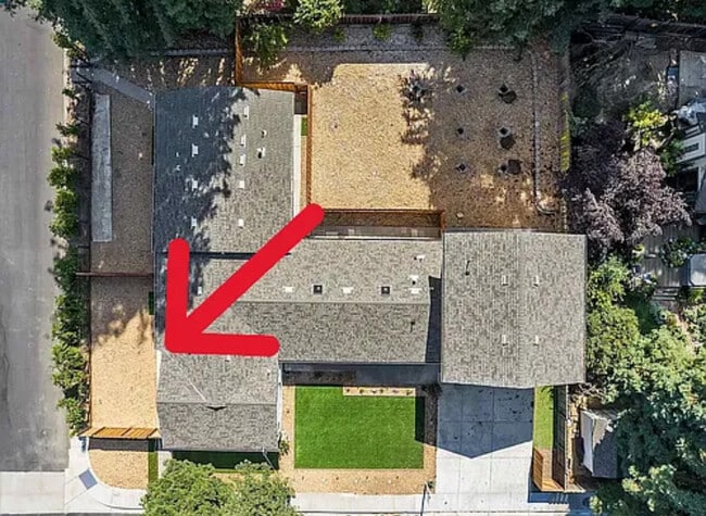 Foto del edificio - 1006 Court Ln