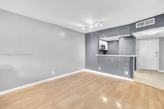 Building Photo - 6500 Cypress Rd