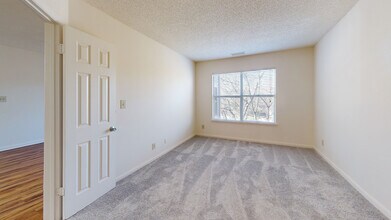 Interior Photo - Ridgewood