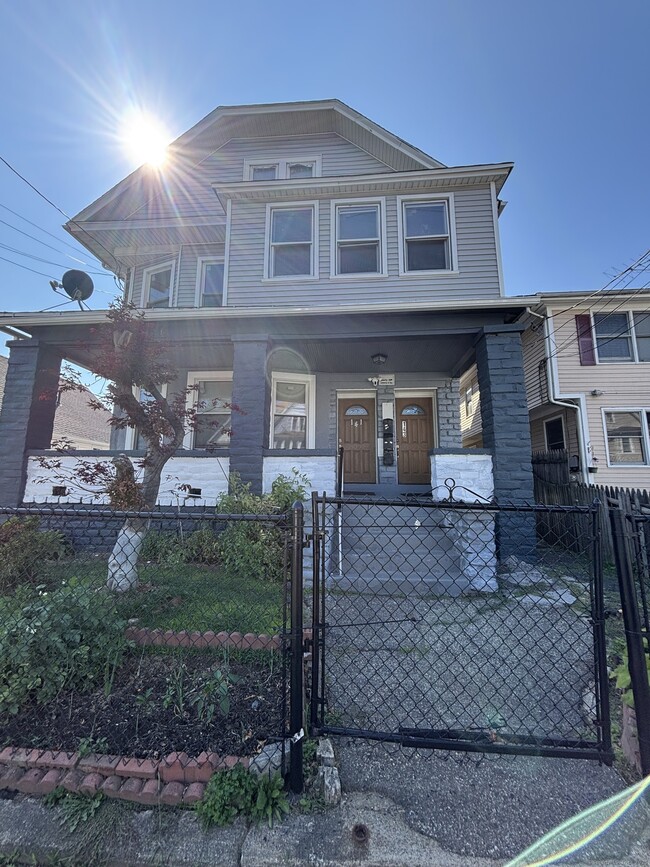 Building Photo - 141 Pixlee Pl