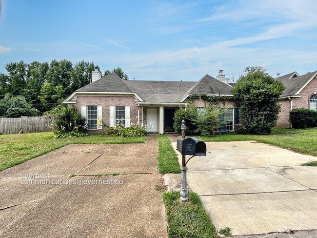 Foto del edificio - 9299 Grove Manor Dr