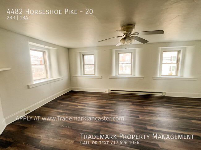 Building Photo - Spacious 2 Bedroom Apartment