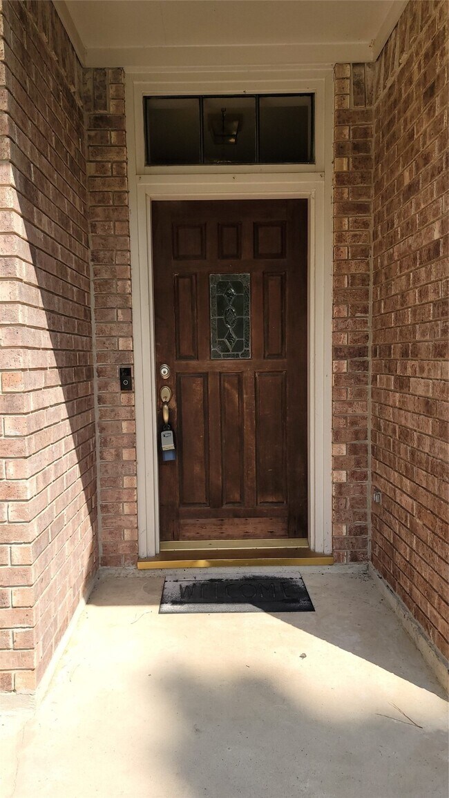 Foto del edificio - 16314 Rainbow Lake Rd