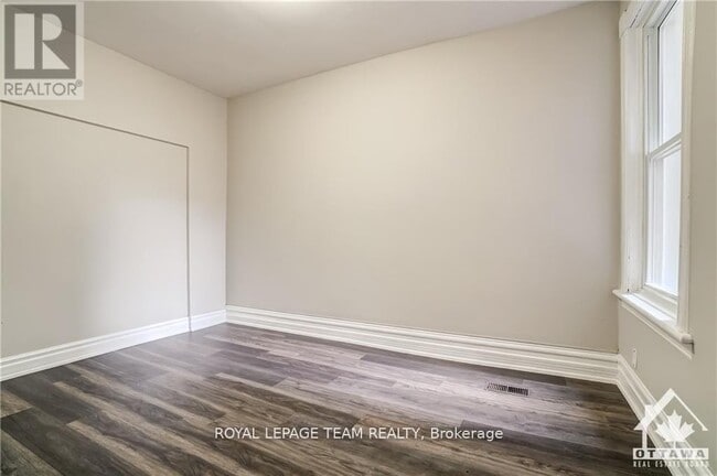 Photo du bâtiment - 310 Cumberland St