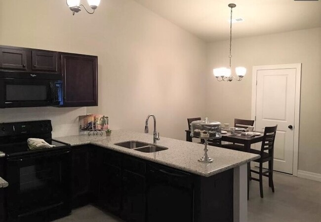 Building Photo - 3732 N Tyler Ct