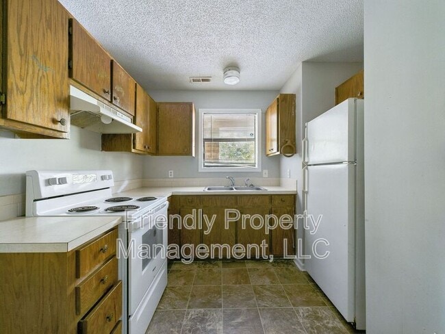 Building Photo - 123 Bay Meadow Ct