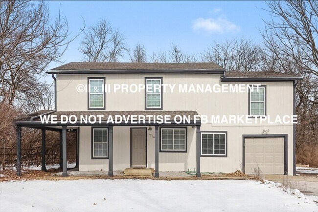 Building Photo - 2900 E Red Bridge Rd