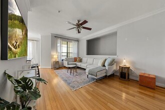 Building Photo - 7701 Rialto Blvd