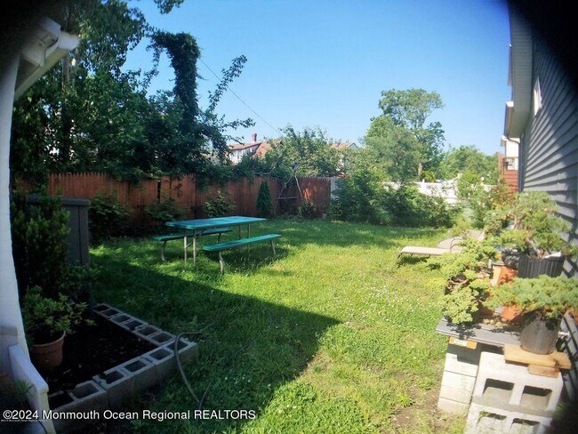 Foto del edificio - 538 Jersey Ave