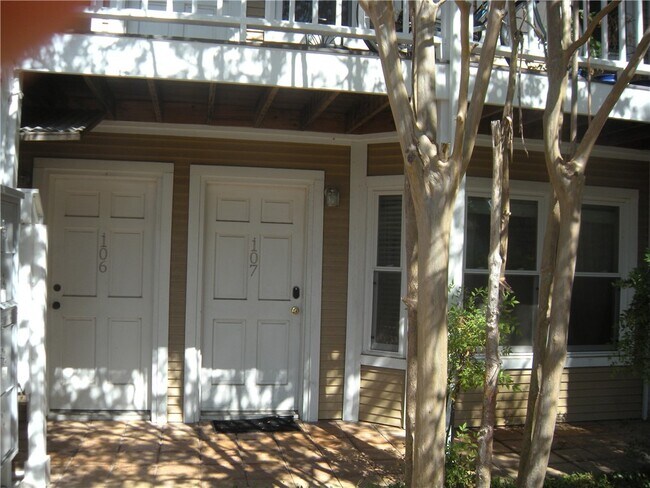 Building Photo - 3400 Speedway-