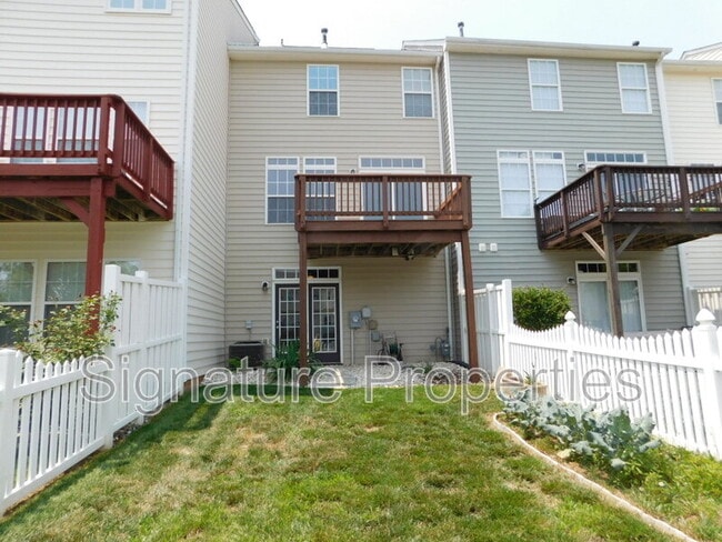 Building Photo - 8197 Belton Cir