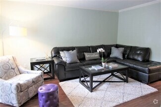 Building Photo - 252 Howle Ave