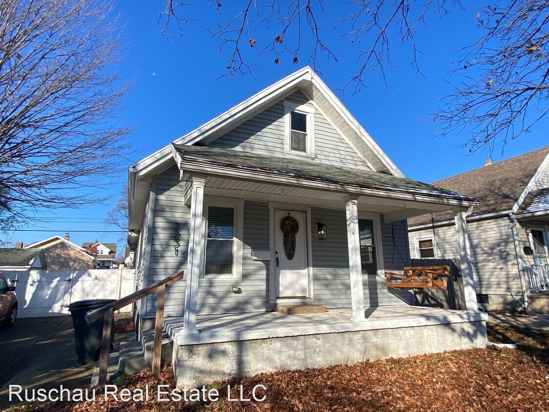2 br, 1 bath House 2231 S Smithville House Rental in Dayton, OH