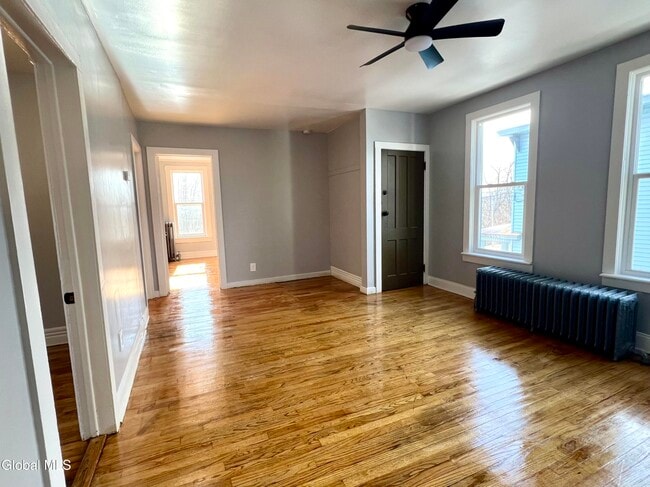 Building Photo - 298-300-300 Locust Ave