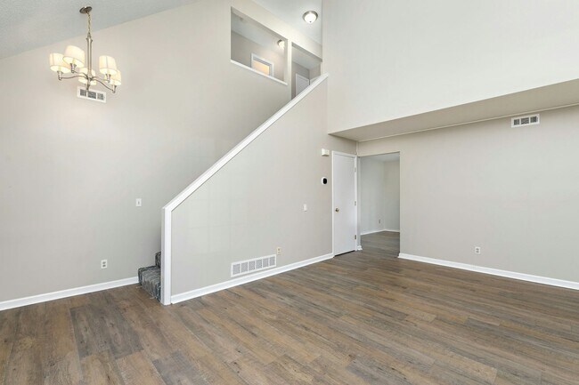 Building Photo - 1139 Dean Dr