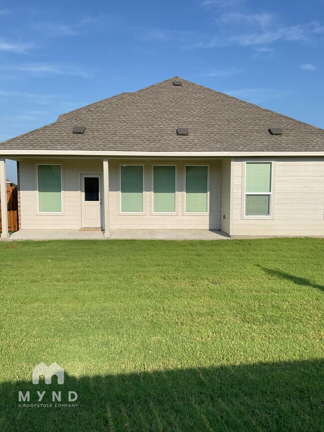 Foto del edificio - 1250 Okeechobee Dr