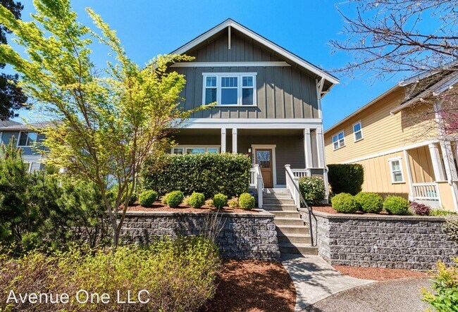 Building Photo - 3 br, 2.5 bath House - 5941 31st Ave SW