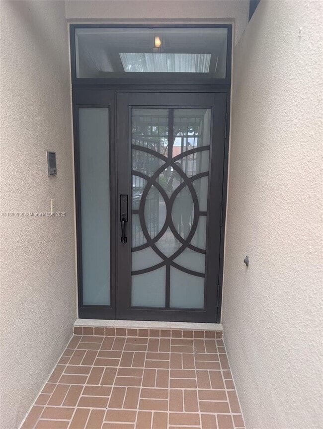 Foto del edificio - 8435 Rednock Ln