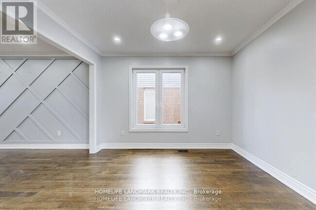 Building Photo - 3452 Cherrington Crescent