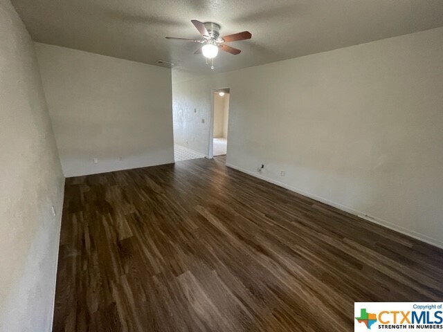 Building Photo - 3201 Hereford Ln
