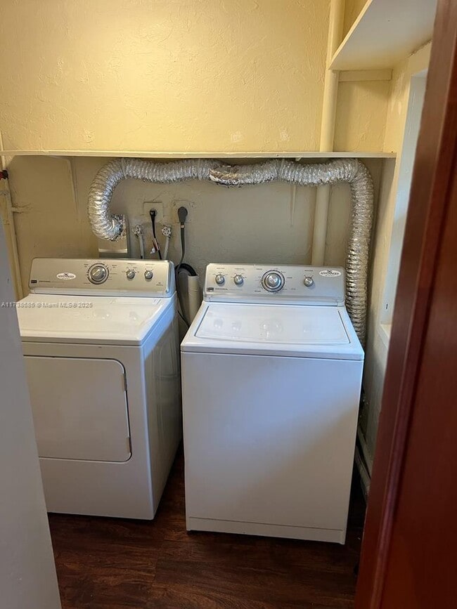 Building Photo - 2 bedroom in North Miami FL 33161
