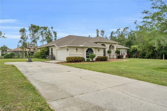 Building Photo - 11435 Plantation Rd