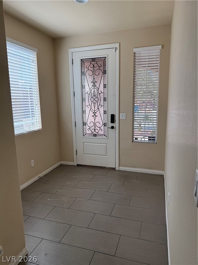 Building Photo - 6083 Crown Palms Ave